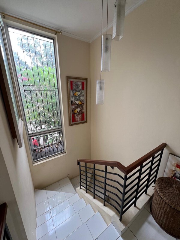 Rumah di Lingkungan Asri dekat AEON Mall BSD