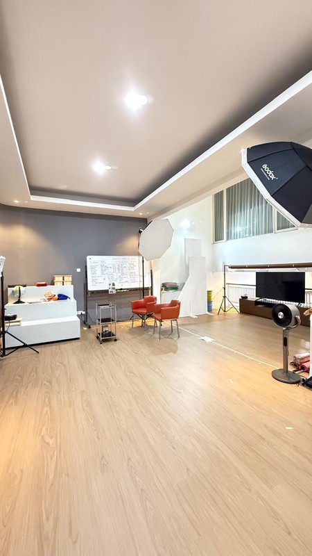 Rumah 2½ Lantai Siap Huni dengan Hunian Nyaman dan Asri @Bintaro Jaya Sektor 7