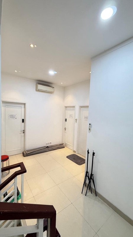 Rumah 2½ Lantai Siap Huni dengan Hunian Nyaman dan Asri @Bintaro Jaya Sektor 7