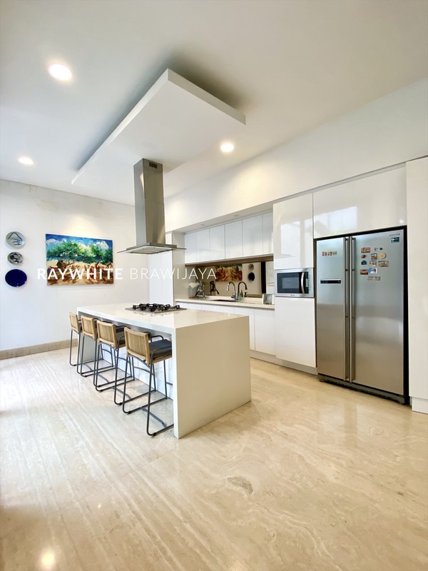 Rumah Luxury Modern Tropical Living Area Kemang 