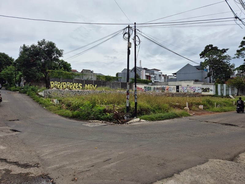 Kavling siap bangun, Lokasi strategis di Pondok Aren