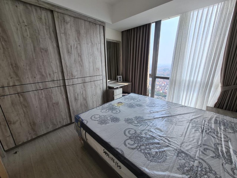 Sedang Mencari unit besar, mewah, dan siap huni? Unit Fairview ini menawarkan kenyamanan premium untuk keluarga modern.