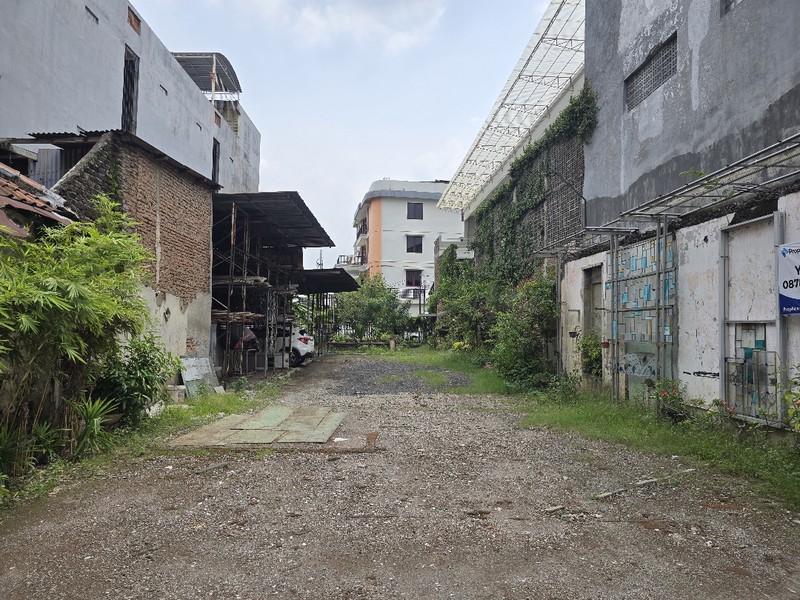 Disewakan Lahan Komersial untuk Coffee Shop