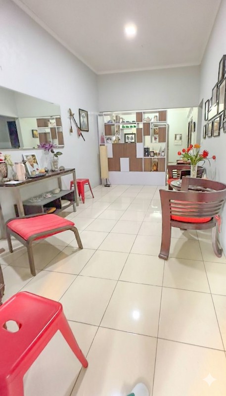 Rumah asri di Tanah Sereal Bogor akses mudah Sentul City Cibinong