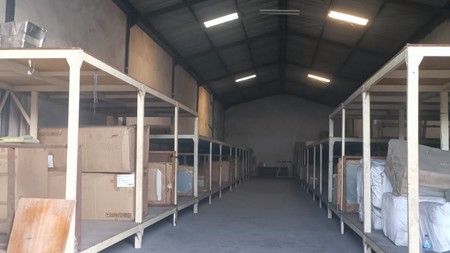 Disewakan Gudang Margomulyo Permai