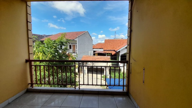 Rumah 2,5 Lantai di Bintara Bekasi Jaksel