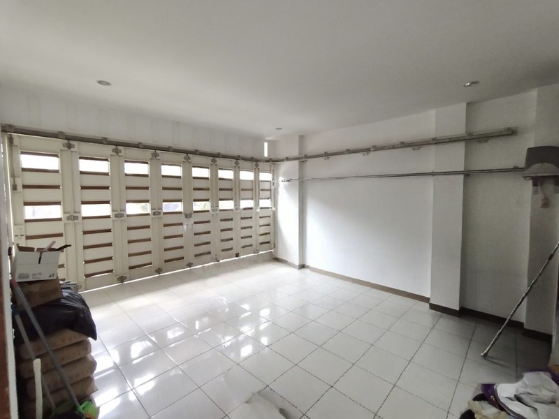 Rumah Kemayoran dekat Sekolah Gandhi dan Imigrasi Disewakan