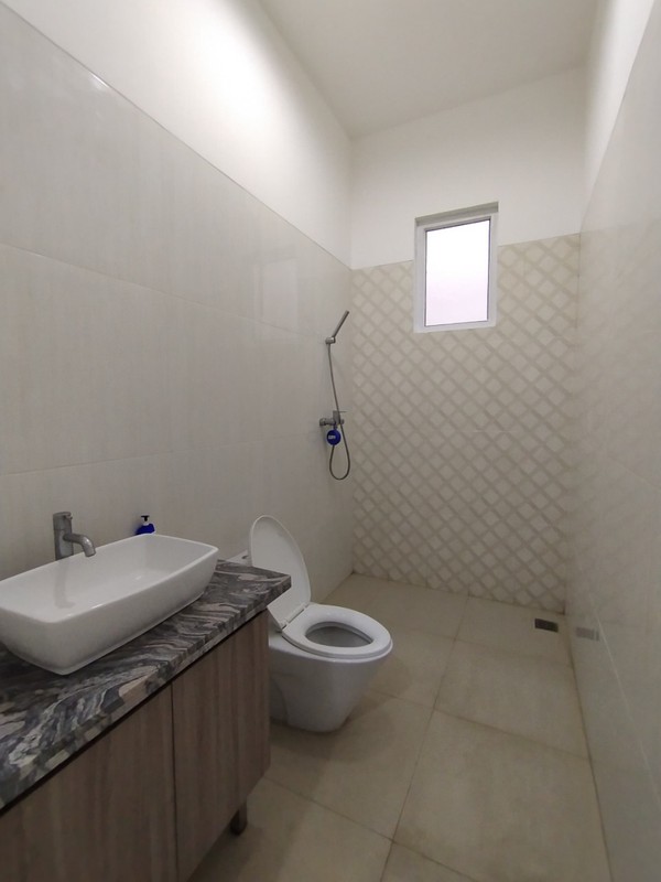 Rumah Kemayoran dekat Sekolah Gandhi dan Imigrasi Disewakan