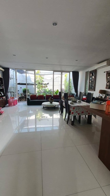 Jual Rumah Siap Huni Pakuwon Indah LISBON