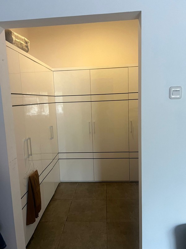 Villa Modern Tropis dengan Kolam Renang Pribadi di Turi Sleman