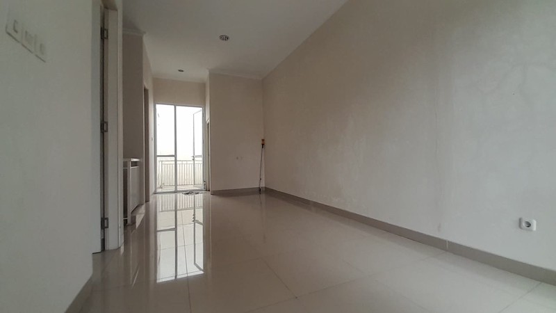 Rumah Cantik 2 Lantai di Tebet Jakarta Selatan, Bergaya Minimalis Asri, Bagus Terawat, Istimewa Siap Huni, SHM, Mudah Akses