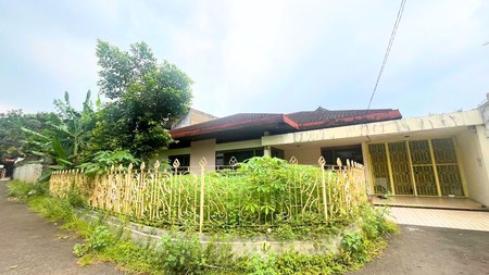 Rumah Luas 670 m2 di Bintaro Pesanggrahan 