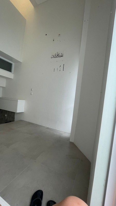 Rumah 1 M di BSD baru , dekat mall Eastvara