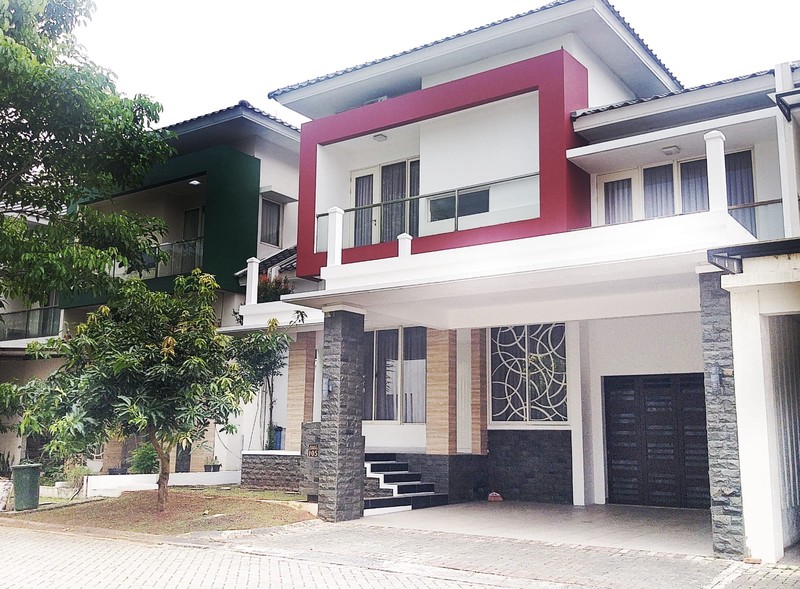 Rumah Bagus Siap Huni Asri di Kebayoran Essence, Bintaro Jaya Sektor 7