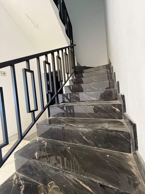 Dijual Rumah Baru Araya 2 Galaxy Bumi Permai Sukolilo Surabaya Timur - Row Jalan Boulevard Lebar 24 Meter - Shm