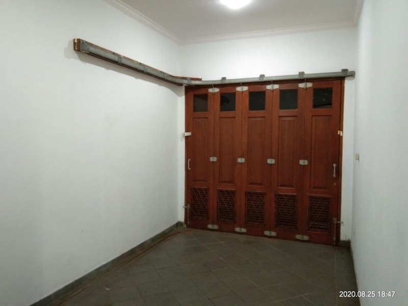 Rumah Murah 2 lantai ,Harga Nego di Pondok Pinang Jakarta Selatan