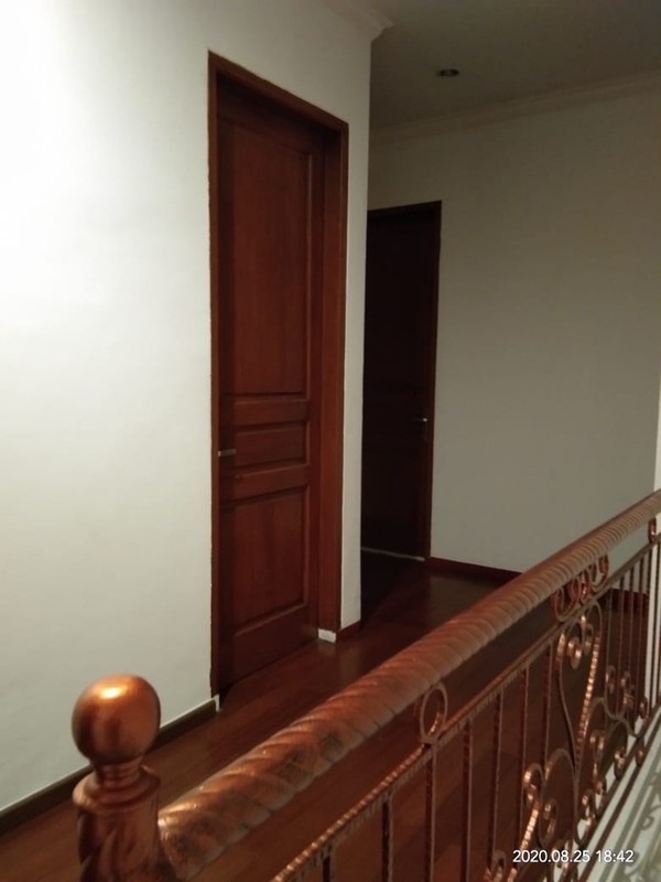 Rumah Murah 2 lantai ,Harga Nego di Pondok Pinang Jakarta Selatan