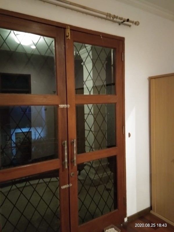 Rumah Murah 2 lantai ,Harga Nego di Pondok Pinang Jakarta Selatan