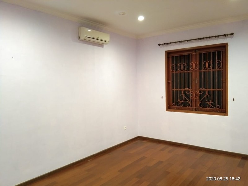 Rumah Murah 2 lantai ,Harga Nego di Pondok Pinang Jakarta Selatan