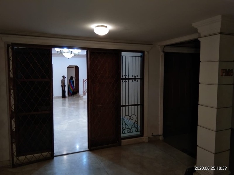 Rumah Murah 2 lantai ,Harga Nego di Pondok Pinang Jakarta Selatan