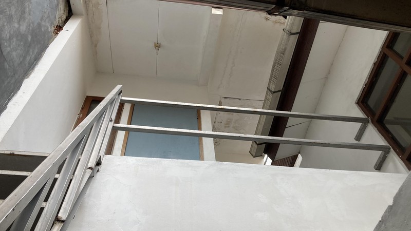 Rumah 2 Lantai Siap Huni, Hunian Nyaman dan Asri @Mahagoni Park, Bintaro.