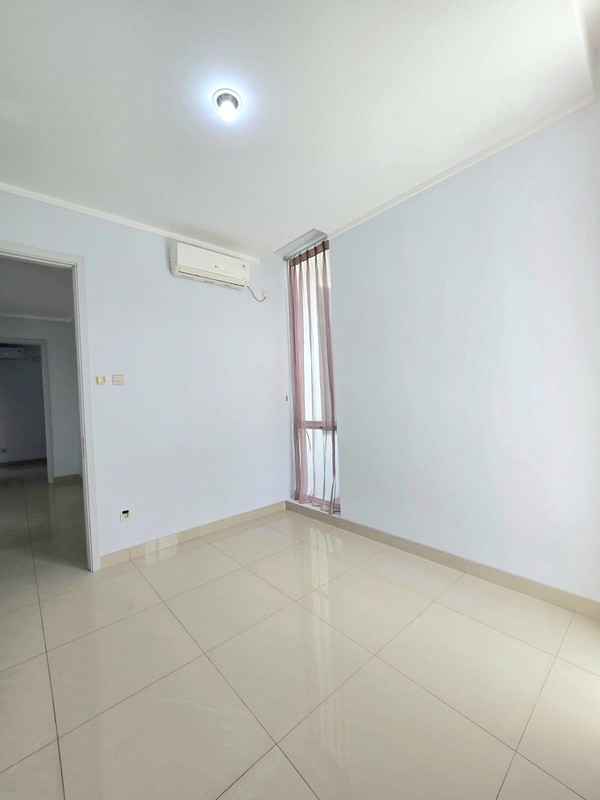 [DISEWA] Rumah 2 Lantai Siap Huni dengan KT 3+1 dan KM 2+1 Hunian Nyaman dan Asri @Bintaro, Sektor 9