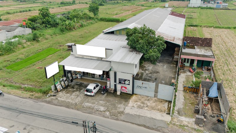 Peluang Bisnis Dijual Gudang & Toko 1.566 Meter Persegi Di Karanggayam, Piyungan, Bantul
