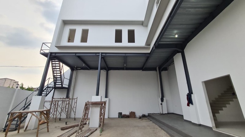 Dijual Gudang Kav. DPR, Cipondoh Tangerang