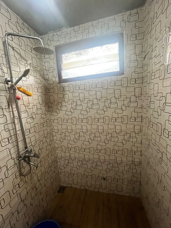  Dijual Rumah Tua hitung Tanah di area komersial di Jalan Cilandak KKO Raya.