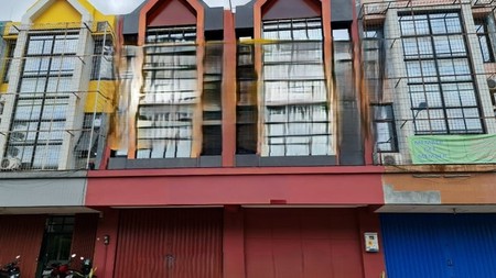 Ruko Strategis Gading Serpong - High Traffic, High Visibility