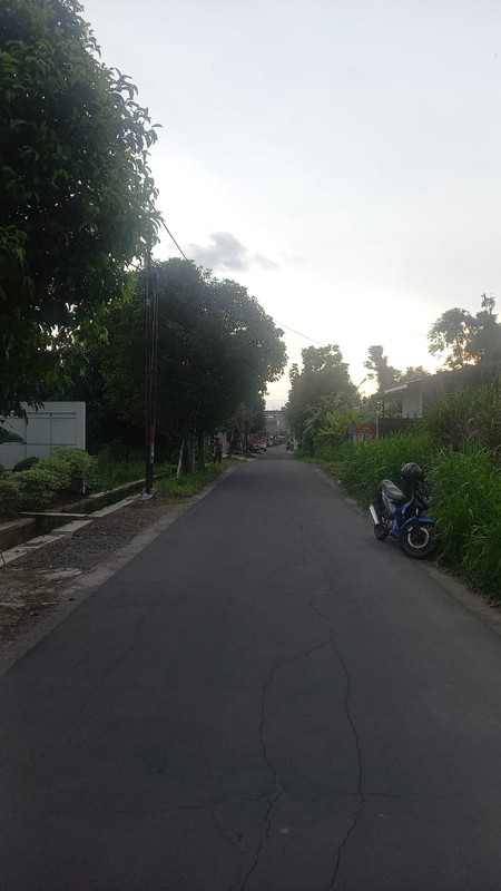 Tanah Sawah Akses 2 Muka Jalan 2.447 Meter Persegi Hook Di Maguwoharjo, Sleman