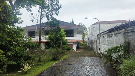 Dijual Villa di Batu Jl Imam Bonjol II .