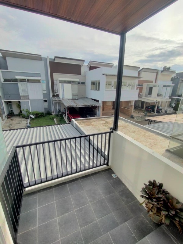 Rumah renovasi rapih di THE ICON COSMO, dekat AEON Mall BSD