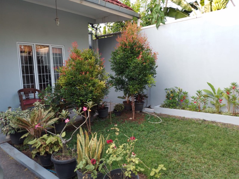 Rumah Siap Huni dengan Hunian Nyaman dan Asri di Ciputat.