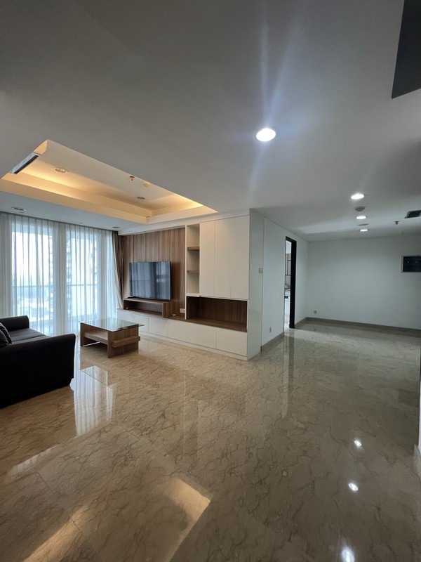 Apt springhill royale di sewa luas 244 m2 tipe 3 BR furnish bagus special