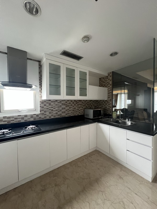 Apt springhill royale di sewa luas 244 m2 tipe 3 BR furnish bagus special