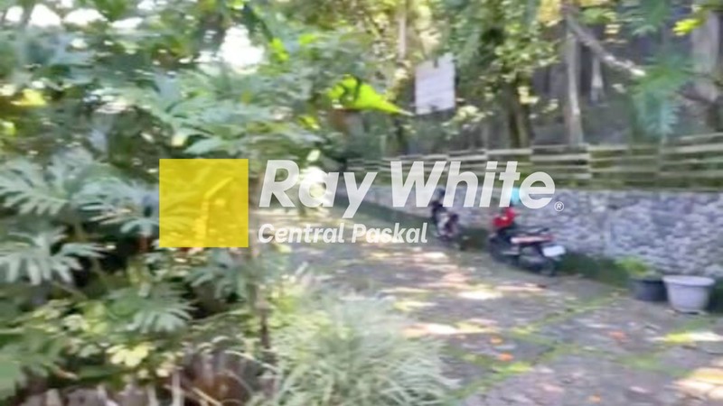 Rumah Cantik Nyaman dan Asri Ada Private Pool di Sayap Ciumbuleuit Bandung