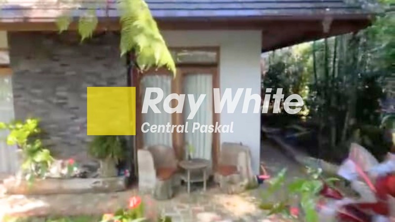 Rumah Cantik Nyaman dan Asri Ada Private Pool di Sayap Ciumbuleuit Bandung