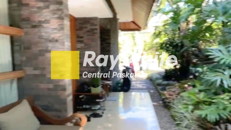 Rumah Cantik Nyaman dan Asri Ada Private Pool di Sayap Ciumbuleuit Bandung