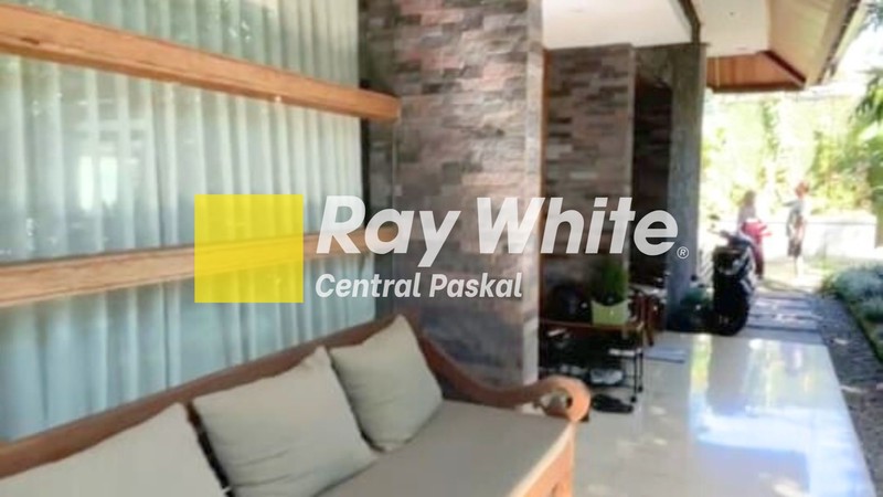 Rumah Cantik Nyaman dan Asri Ada Private Pool di Sayap Ciumbuleuit Bandung