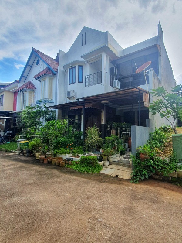 Rumah Bagus Di Astya Puri 2, Jl Kertamukti Cirendeu Tangerang Selatan