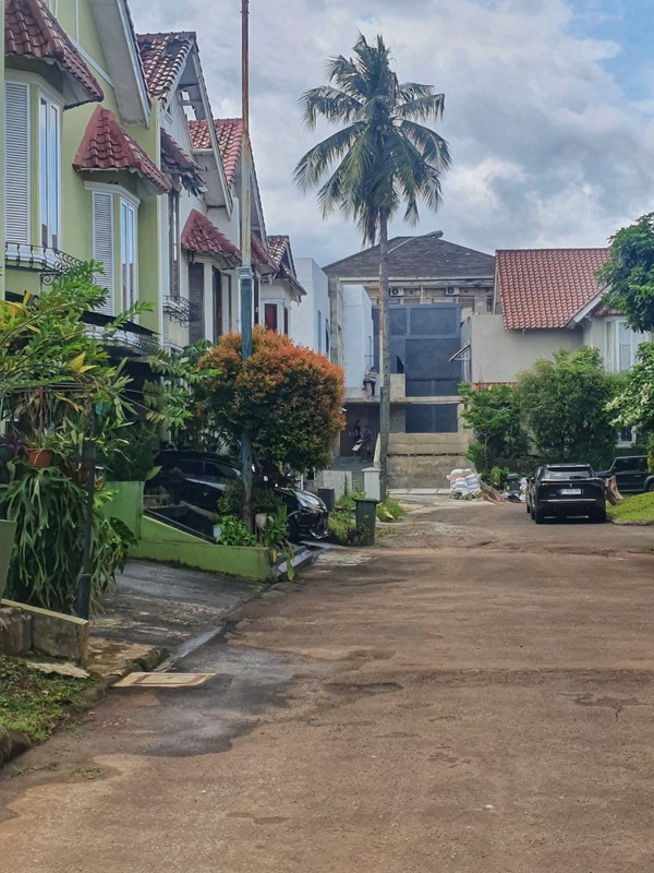 Rumah Bagus Di Astya Puri 2, Jl Kertamukti Cirendeu Tangerang Selatan