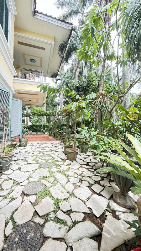 Rumah Bagus 2 Lantai Siap Huni KT 3+2 KM 2+1 Surat SHM di @Bintaro Jaya Sektor 9