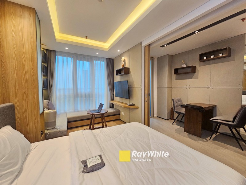 Brand New Place di Apartemen Antasari Place, Jakarta Selatan, 1 BR, City View