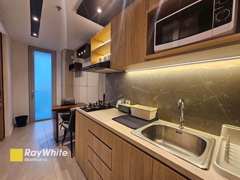 Brand new unit di Apartemen Antasari Place, lantai 7, 1 BR, City View