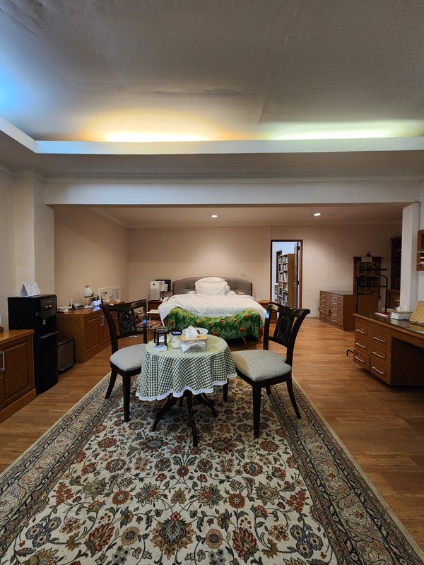 Rumah Mewah beserta isinya area Proklamasi Harus Segera Terjual