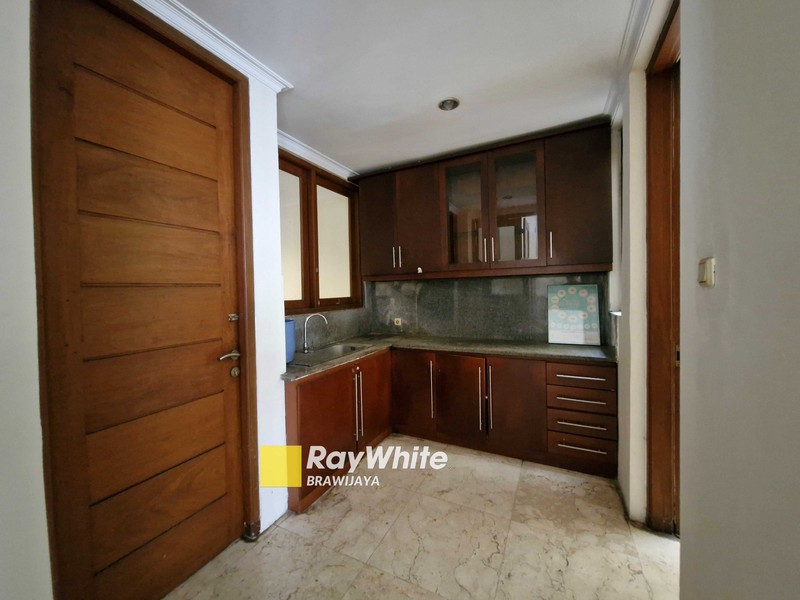 Rumah di Kompleks Lebak Lestari Indah, Lebak Bulus, Jakarta Selatan, 5 menit ke MRT Lebak Bulus