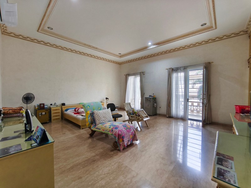 Rumah Bukit Gading Mediterania, Kelapa Gading