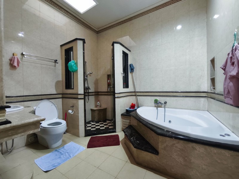 Rumah Bukit Gading Mediterania, Kelapa Gading