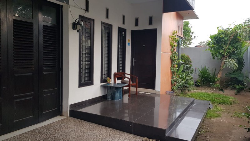 Investasi Properti  Dijual Rumah Besar 4 Kamar di Corongan, Maguwoharjo, Sleman